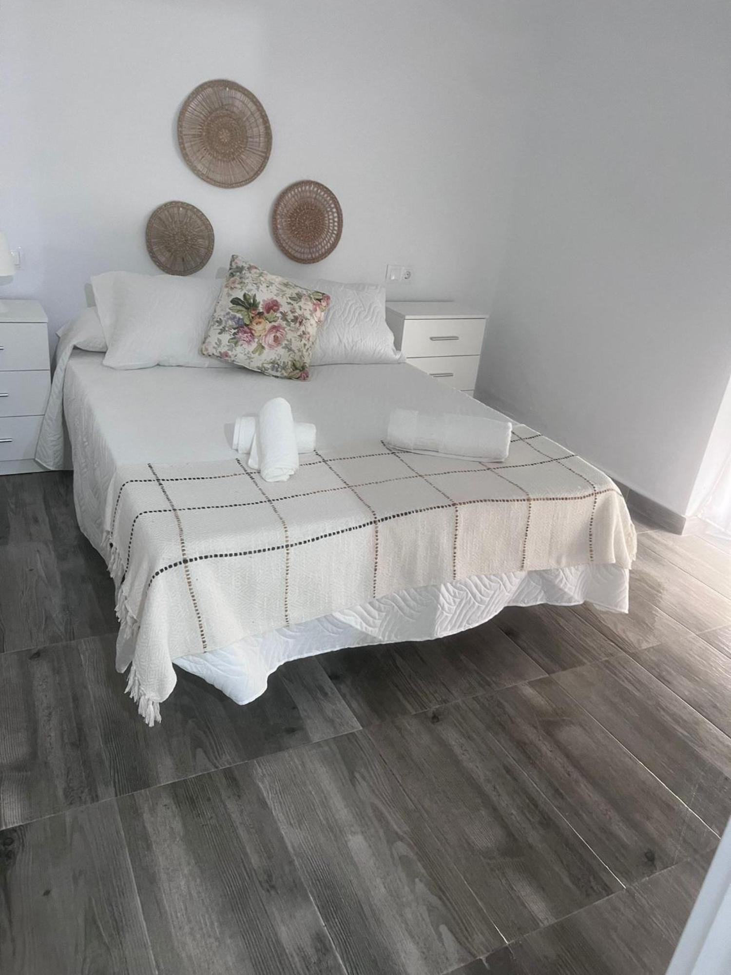 Apartamentos Plateros Jerez de la Frontera Exterior photo